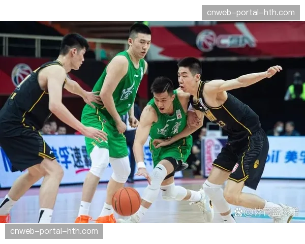 战术演变观察:更多球队使用“Delay Action”为后卫创造直杀篮下的通道 战术演变观察:更多球队使用“Delay Action”为后卫创造直杀篮下的通道